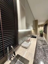 19 Nassim (D10), Apartment #637785711